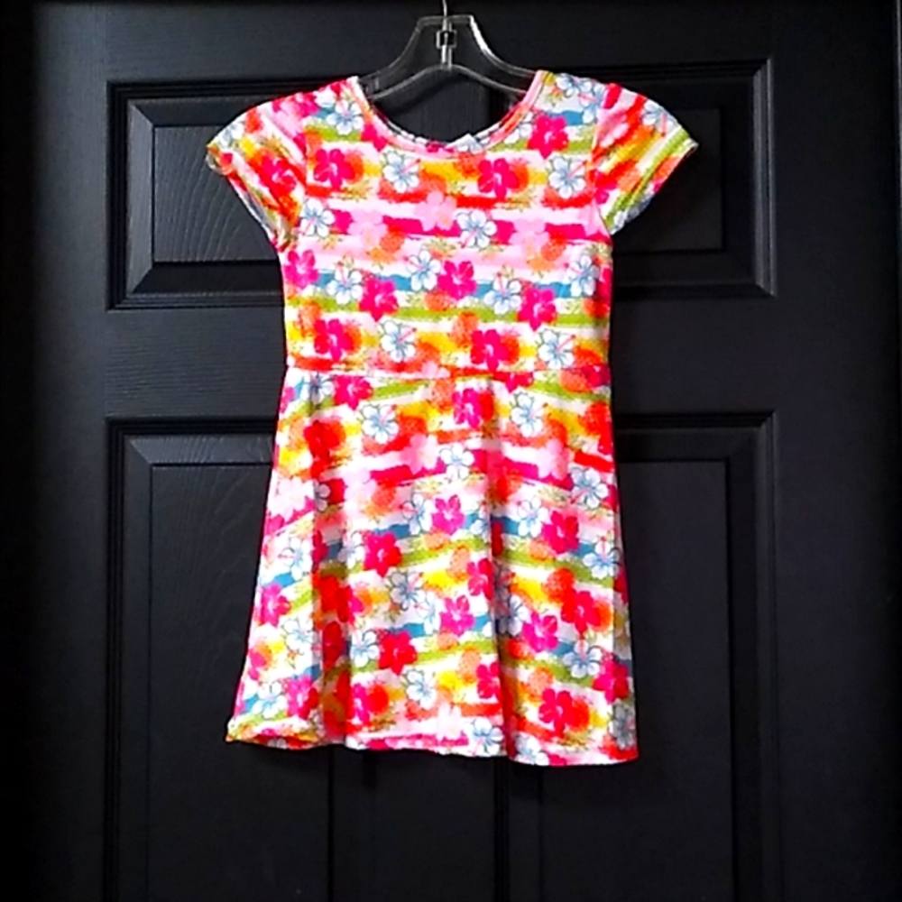 New Chic little girls dress